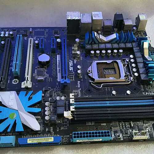 P7P55D PRO DDR3 1156接口 P55全固态豪华独显大板 十四供电议价