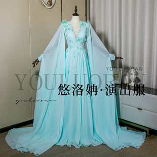 悠洛姌演出服浅色系深V水袖 重工显瘦礼服艺考独唱演奏声乐演出服