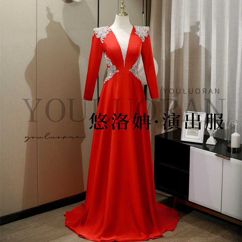 红色深V领显瘦礼服舞台演出服
