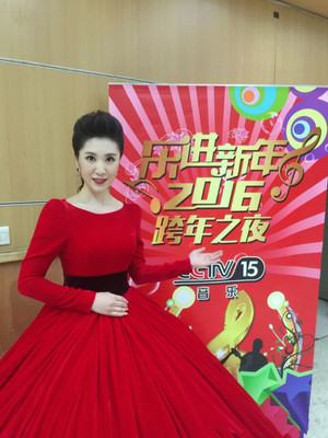 显瘦艺考美声主持红色丝绒晚礼服