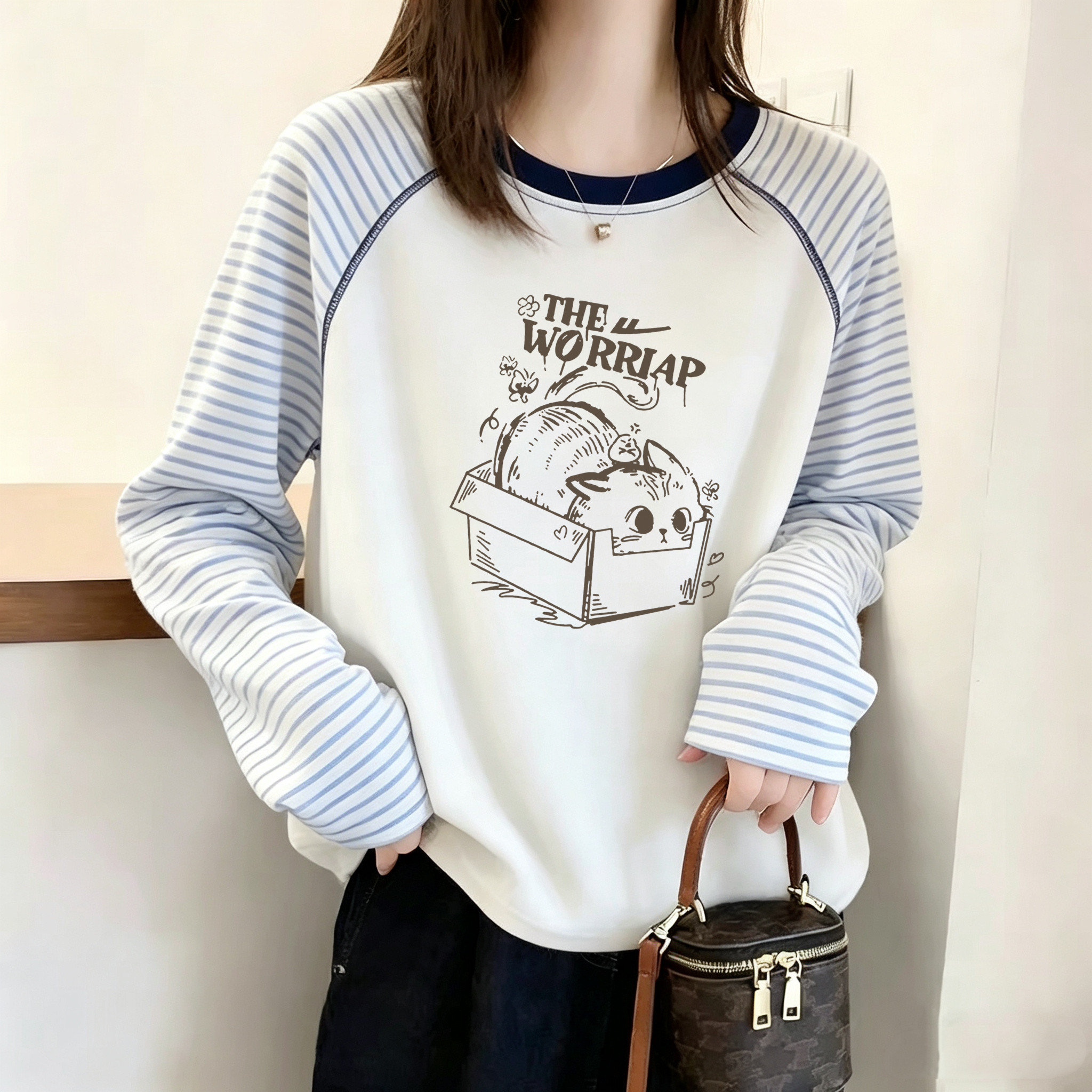 奥特莱斯~专柜折扣捡漏别致显瘦条纹插肩长袖t恤女士时尚韩版上衣