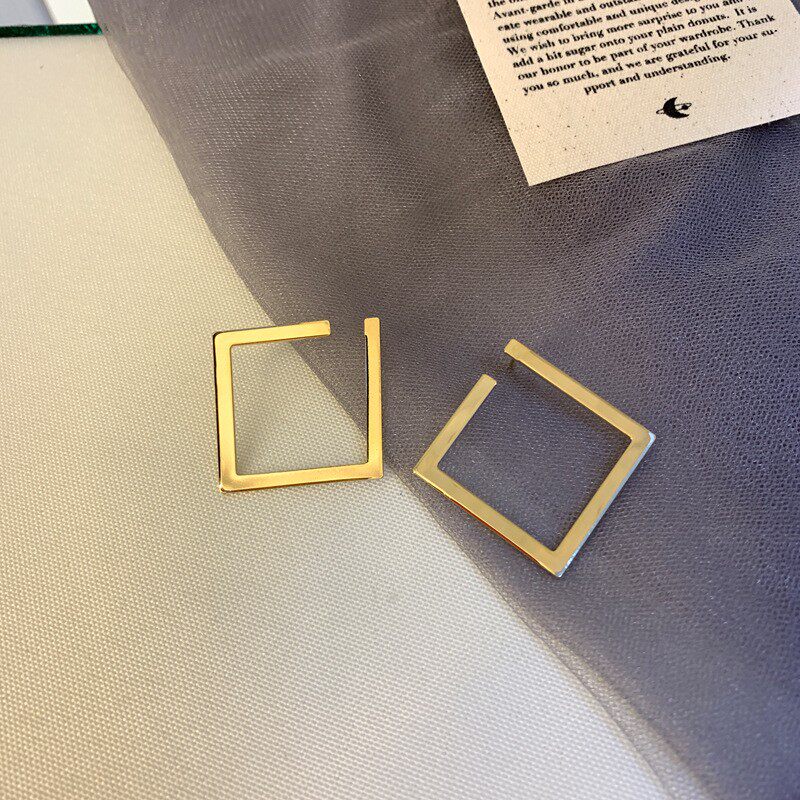 GEOMETRIC CUTOUT SQUARE EARRINGS WOMENS SUMMER 2022 NEW TRENDY EUROPEAN AND AMERICAN PERSONALITY STUDS FASHION HIGH-END EARRINGS
