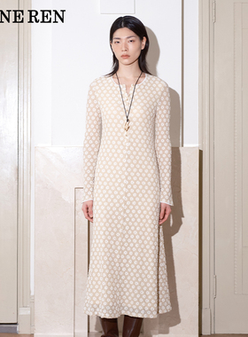 REINEREN任茜2025新品品花朵提花针织连衣裙