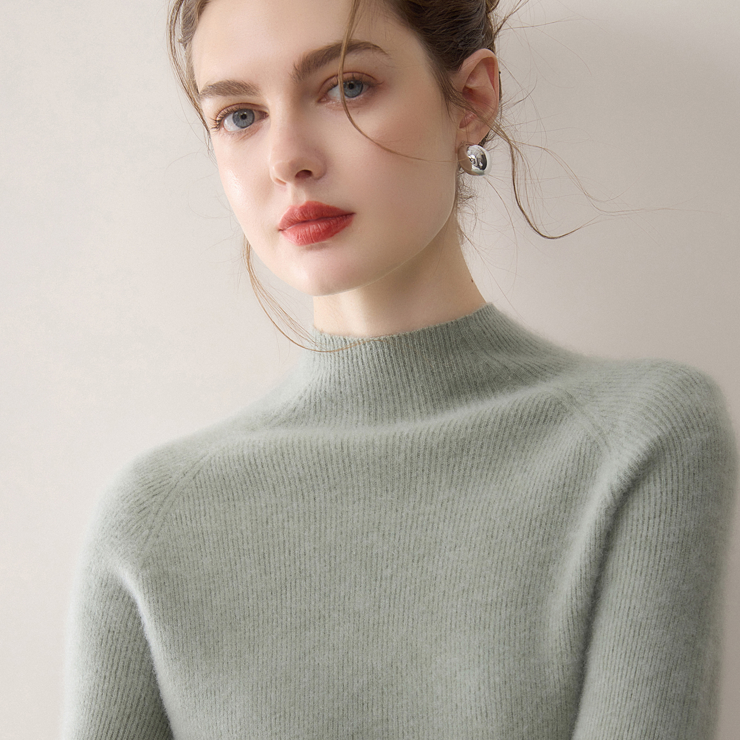 100%纯山羊绒修身显瘦毛衣打底衫