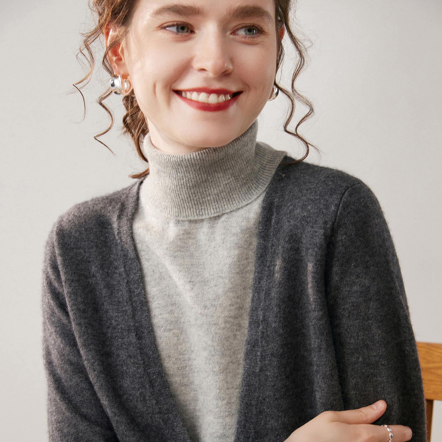 假两件山羊绒衫女秋冬毛衣