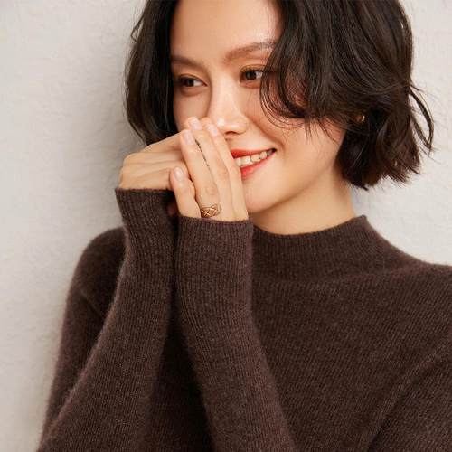 一线成衣半高领羊绒衫女针织毛衣