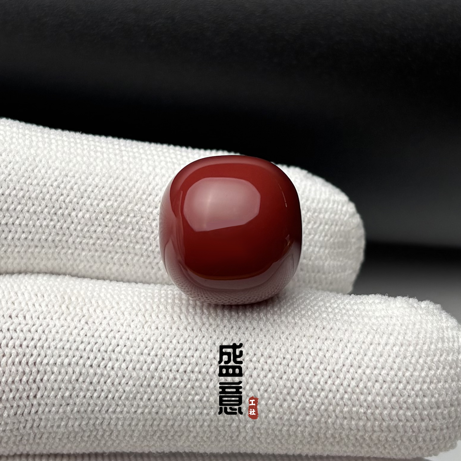 雪巴琉璃珠深酒红色老型桶珠腰珠顶珠单珠星月菩提猴头蜜蜡配珠