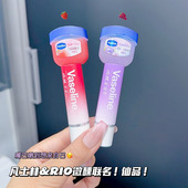 涂上就沉醉～Vaseline凡士林微醺润护唇膏RIO联名 草莓香葡萄保湿