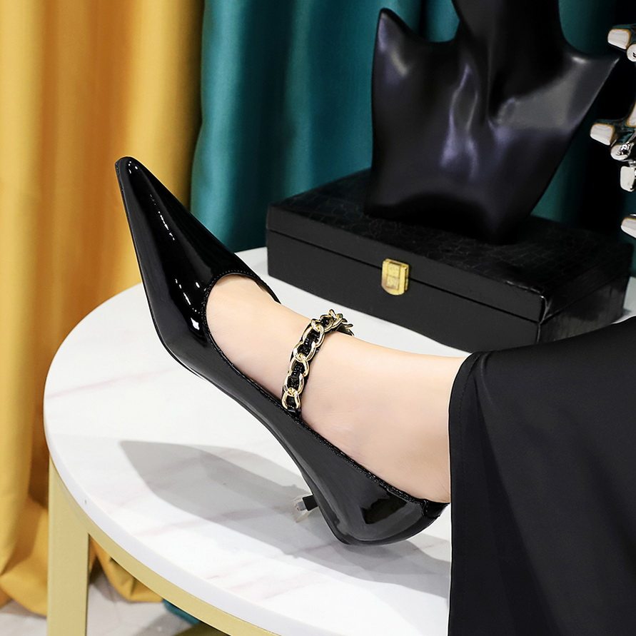 237-22欧美风宴会女鞋中跟亮面漆皮浅口尖头金属链子一字带单鞋女,女鞋,浅口单鞋,淘宝优惠券,粉丝福利购,淘宝优惠卷