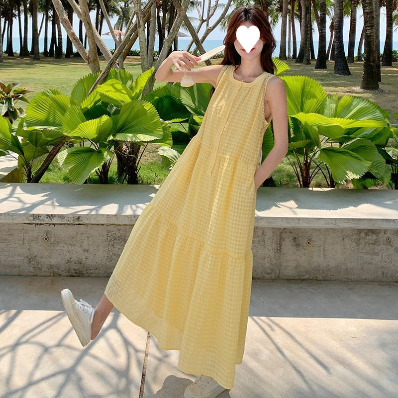 法式无袖背心黄色连衣裙子女夏季2026新款初夏穿搭海边度假风长裙