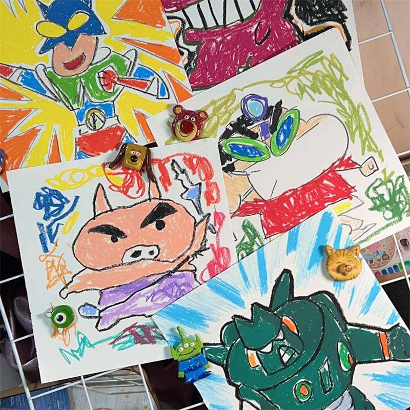 蜡笔小新油画棒拍照背景墙面装饰海报房间装饰宿舍墙面卡通海报潮