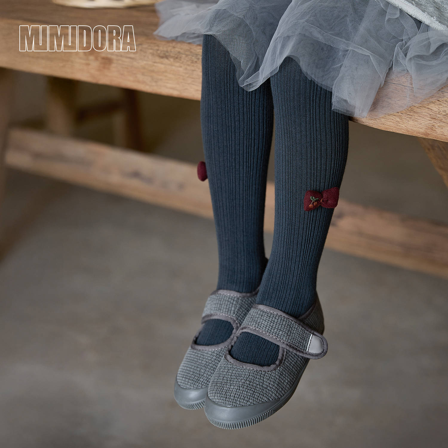 高级感女童春秋连裤袜墨绿色