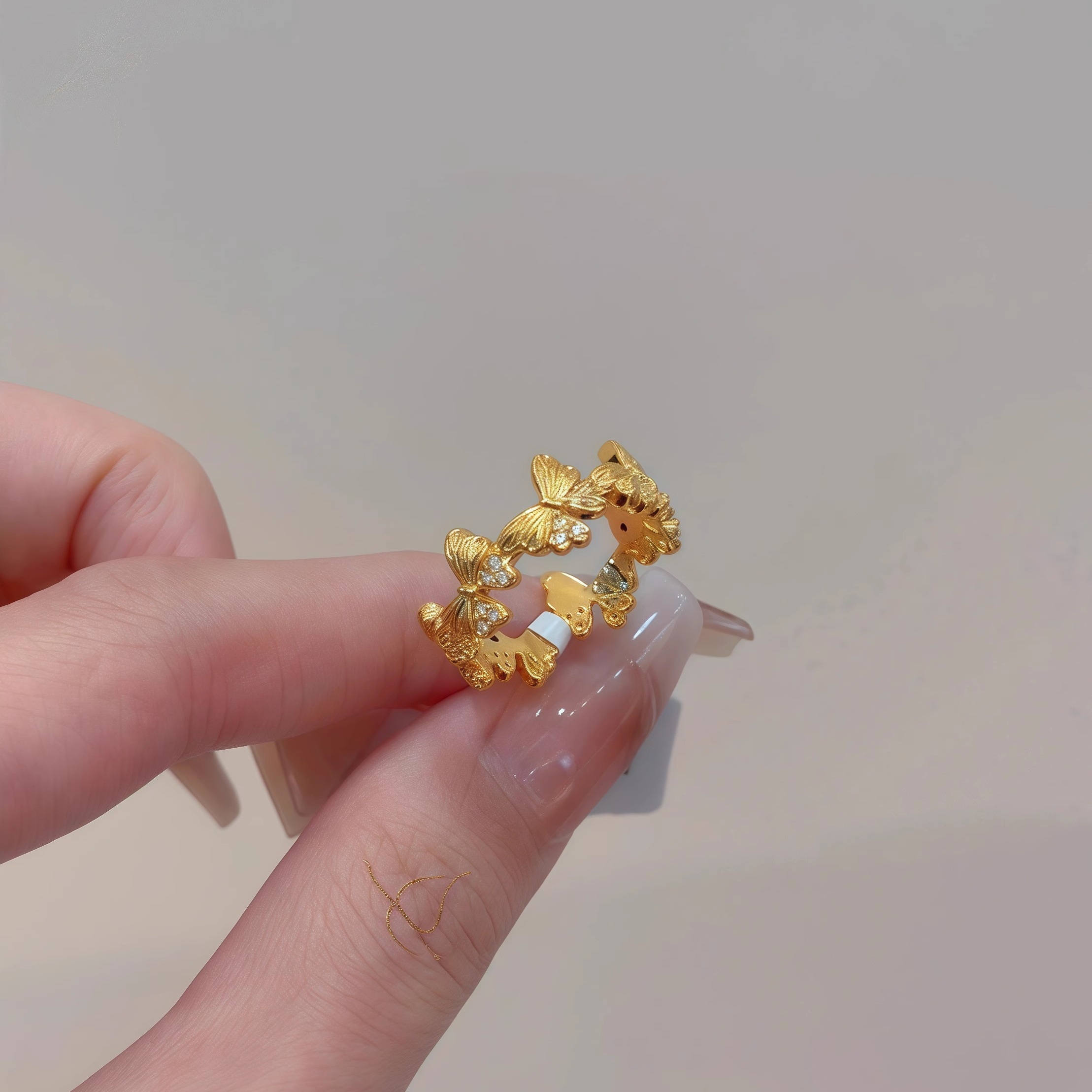 新款梦蝶闭口戒指蝴蝶指仿真黄金