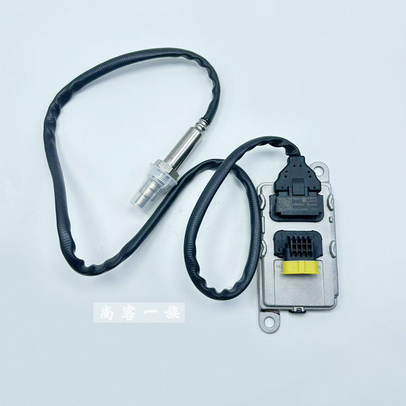解放J6P氮氧传感器 国五SCR后处理器 J7JH6J6L尿素传感器原厂配件
