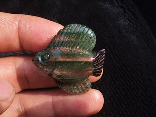晶山角商城天然绿幽灵千层幽灵小鱼吊坠 高36×38×13mm16.7g