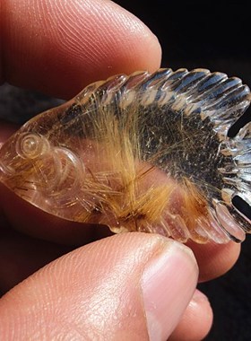 晶山角商城天然钛晶金发晶小鱼吊坠 高47×28×7mm13g