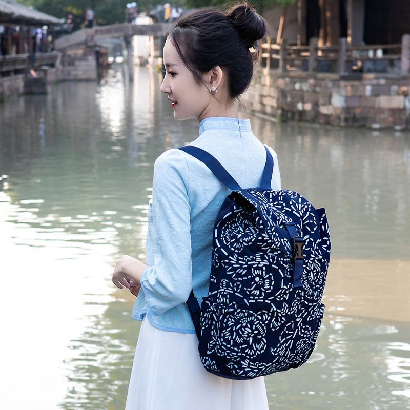 乌镇蜡染原创蓝印花布休闲双肩包