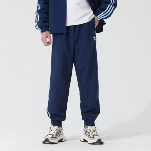 adidas originals 中腰束脚复古运动风休闲裤男款  JP1249