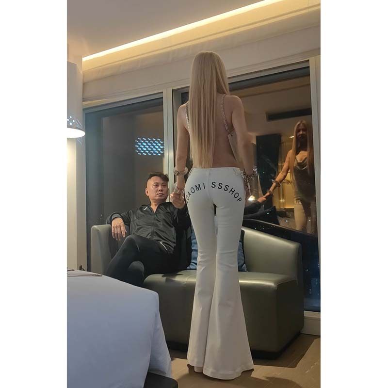 AOAOMISSSHOP鳌鳌家【低腰】2025春夏新款刺绣白色牛仔大喇叭裤女