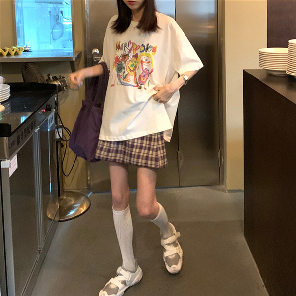 Graffiti print round neck student short sleeve T-shirt plaid skirt Korean fashion two piece suit summer new