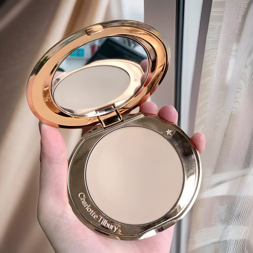 Charlotte Tilbury CT蜜粉饼细腻柔焦隐形毛孔哑光控油定妆粉饼