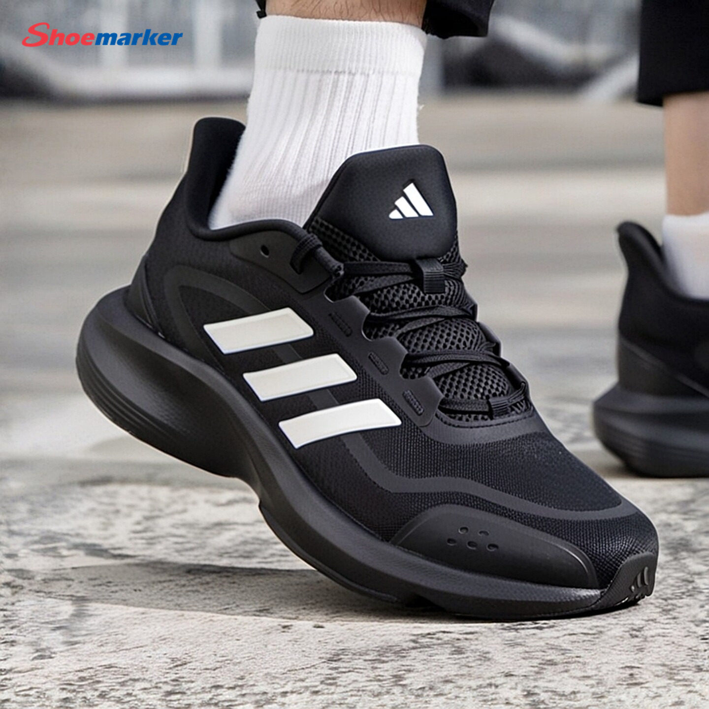 Adidas阿迪达斯官方正品运动鞋男2026秋季新款轻便黑色跑步鞋男士