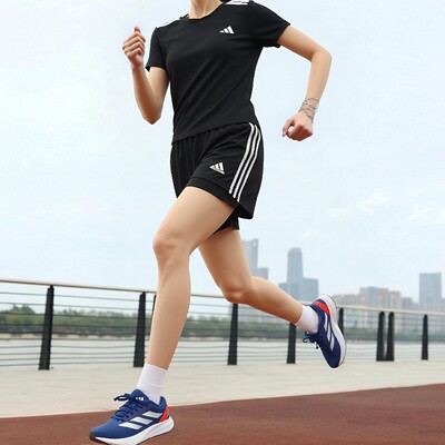 adidas阿迪达斯女子足球风网眼布三条纹运动休闲半身裙JY7632