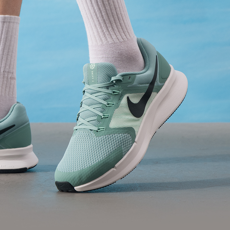 Nike耐克官方跑鞋男鞋2025冬季新款SWIFT 3网面缓震跑步鞋DR2695