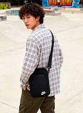 NIKE耐克单肩包男女新款轻便斜挎包小包胸包腰包手机包DB0456-010