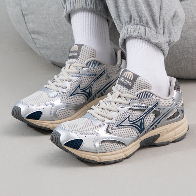 缓震透气男鞋女鞋跑步鞋美津浓