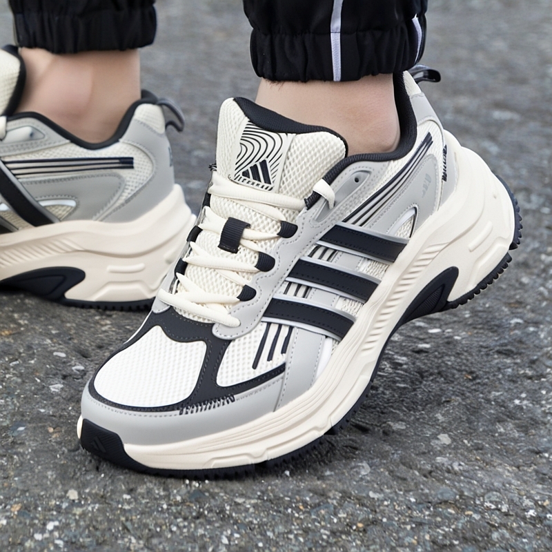 阿迪达斯男女鞋2025秋季新品蛇年运动休闲鞋跑步鞋老爹鞋JQ0255