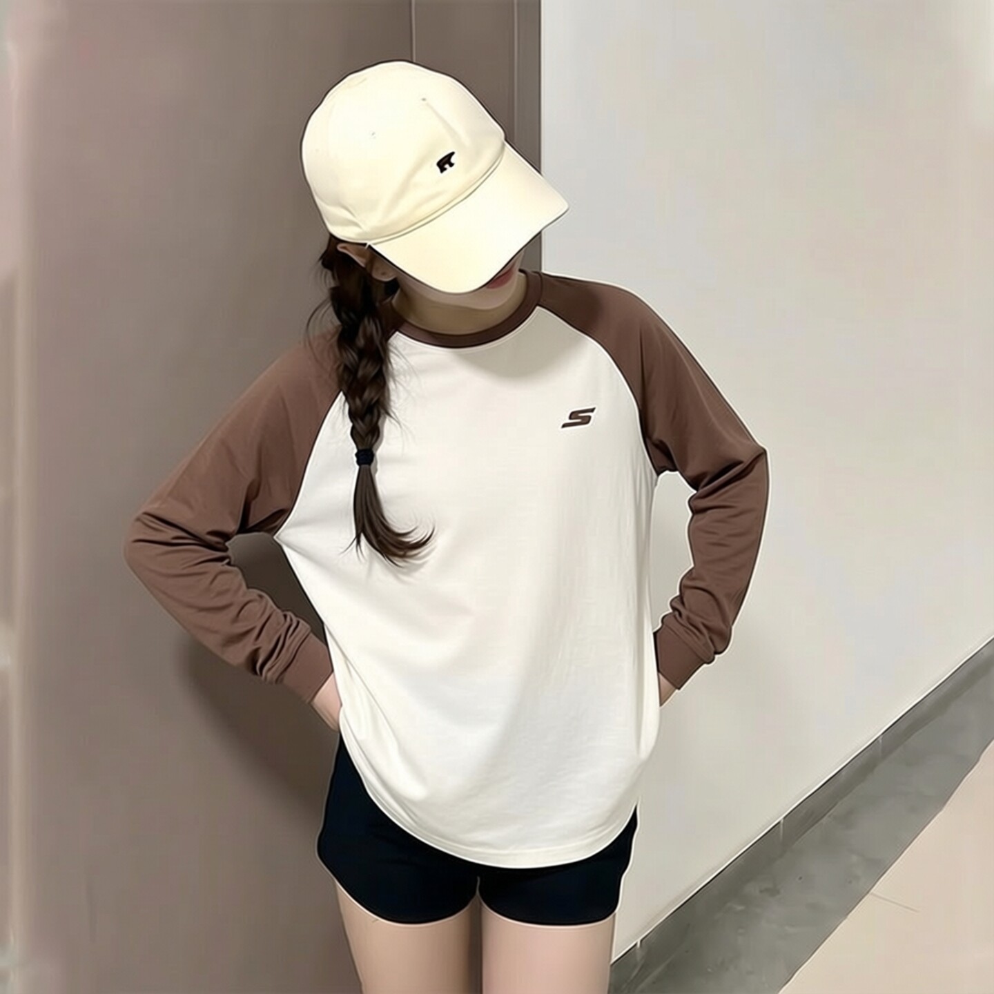 斯凯奇长袖T恤女款2026夏季新款轻便透气内搭运动休闲针织套头衫图片