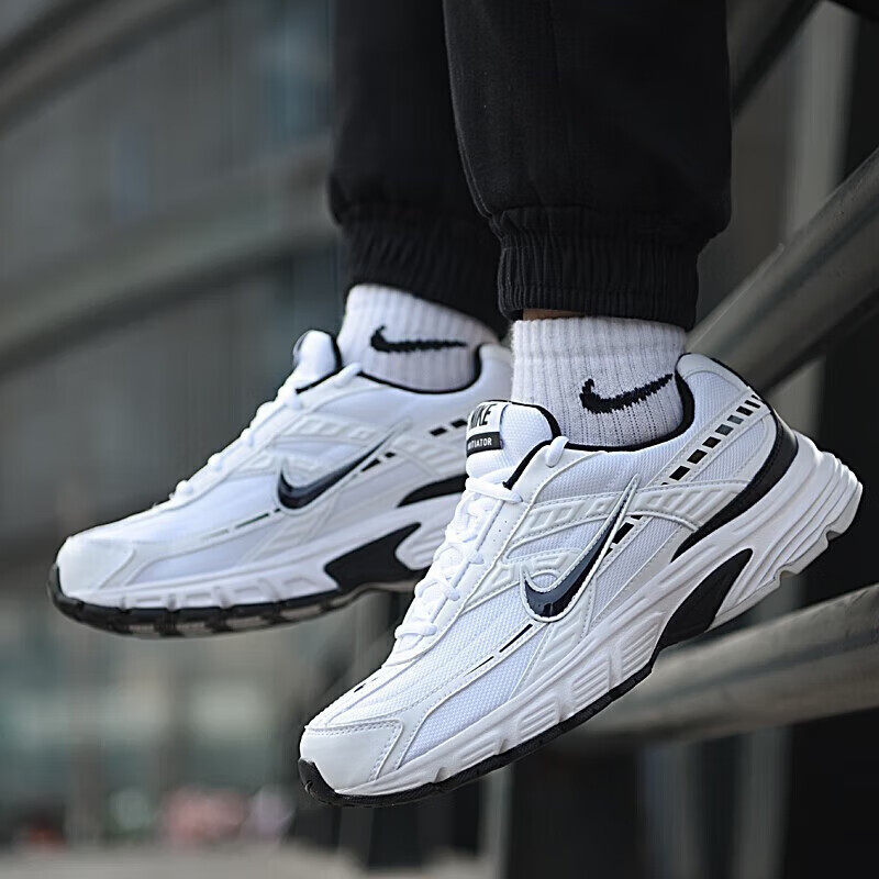 耐克2025新款低帮透气跑步鞋