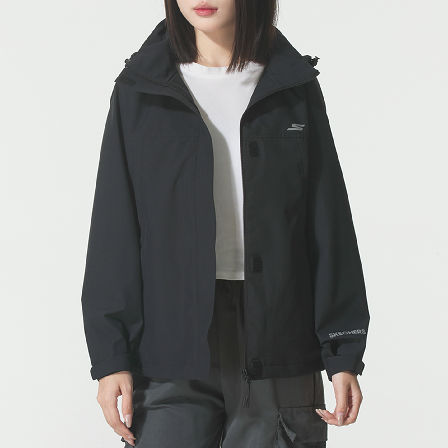 斯凯奇秋季新款梭织外套户外休闲夹克跑步运动防风女装上衣