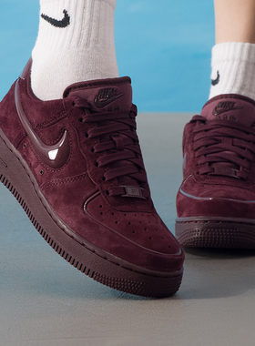 NIKE耐克空军一号休闲鞋女鞋新款AIR FORCE 1 07运动鞋红色板鞋潮
