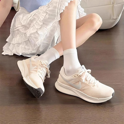 耐克正品女款休闲跑步鞋