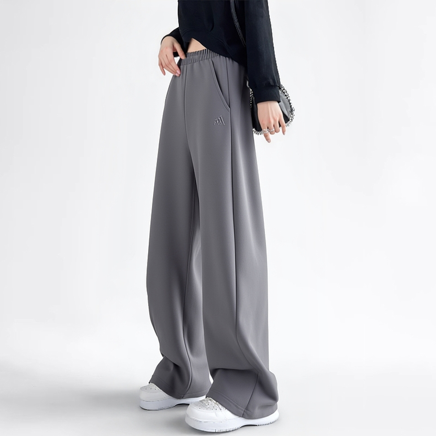 Adidas阿迪达斯长裤女新款休闲宽松运动裤训练跑步长裤JZ4055