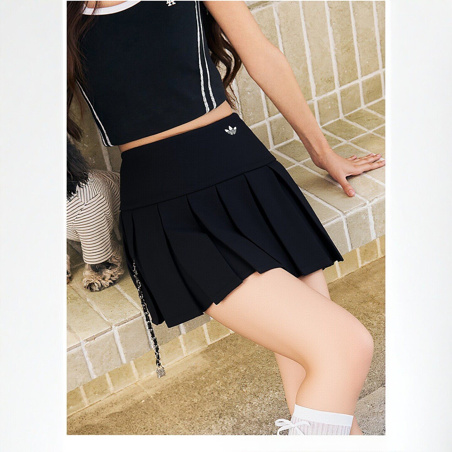 adidas阿迪达斯女子夏季短裙子26新款三叶草半身裙休闲运动KG8257