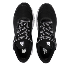 трекинговые кроссовки