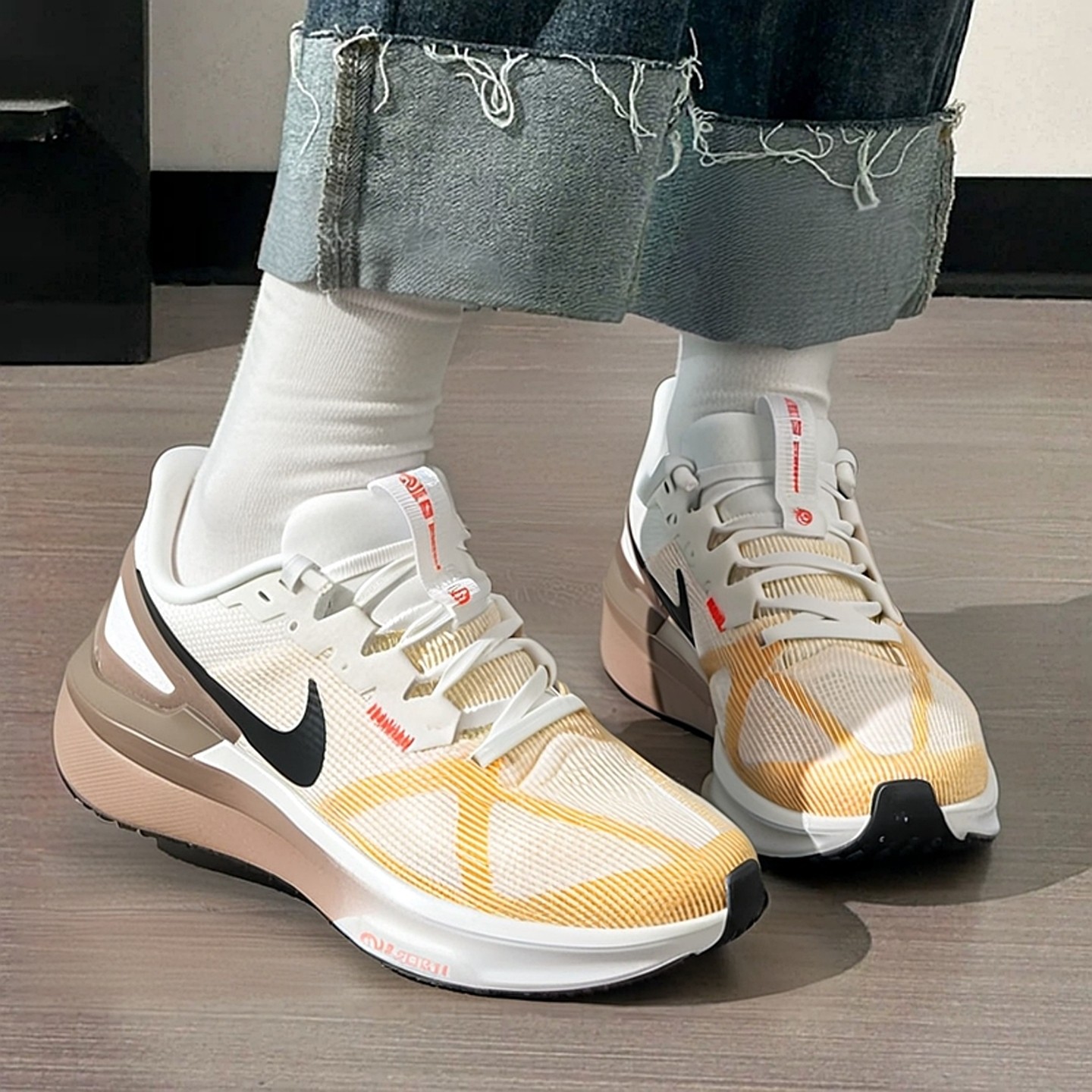 耐克官方旗店正品运动鞋女鞋秋季新款跑步鞋气垫网面透气跑鞋女