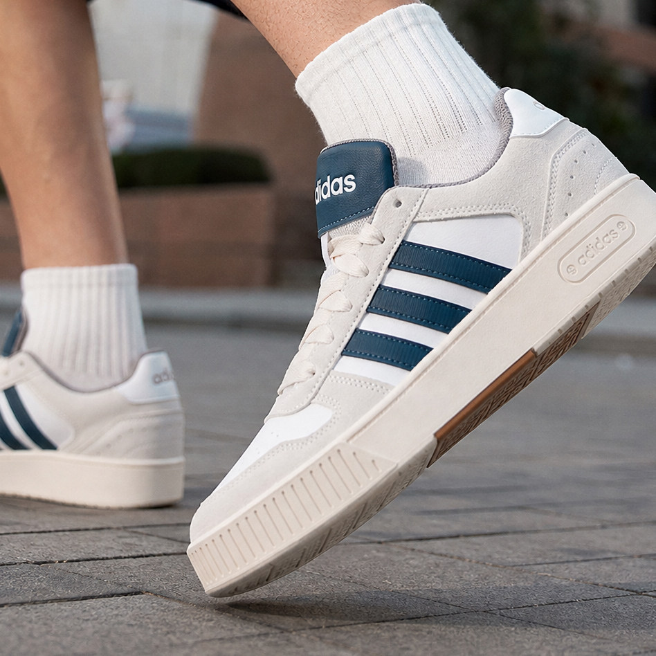 阿迪达斯男鞋板鞋2026新款低帮运动鞋Adidas官方正品透气休闲鞋