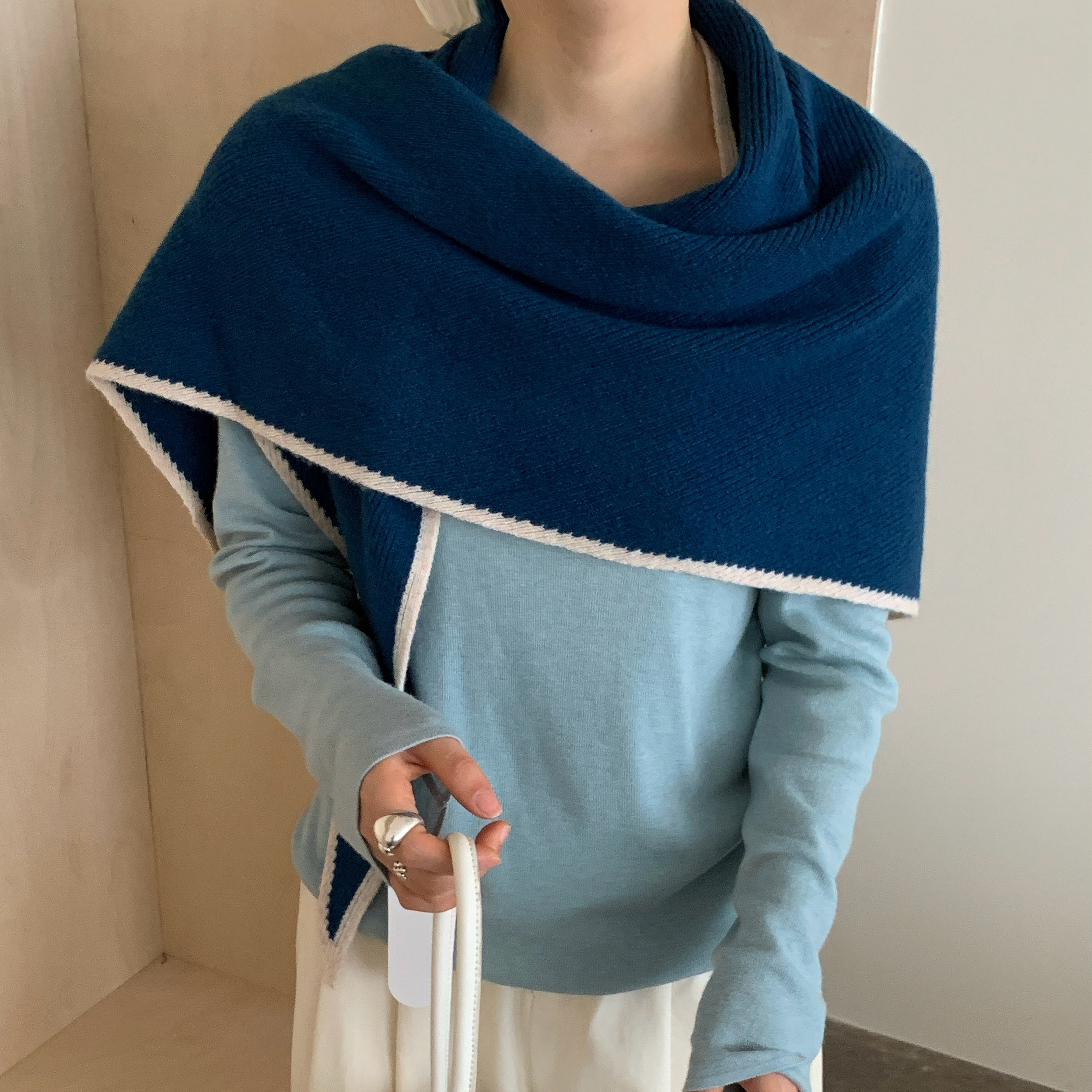 100%绵羊毛～日系拼色锁边披肩加大版保暖叠穿外搭男女减龄三角巾