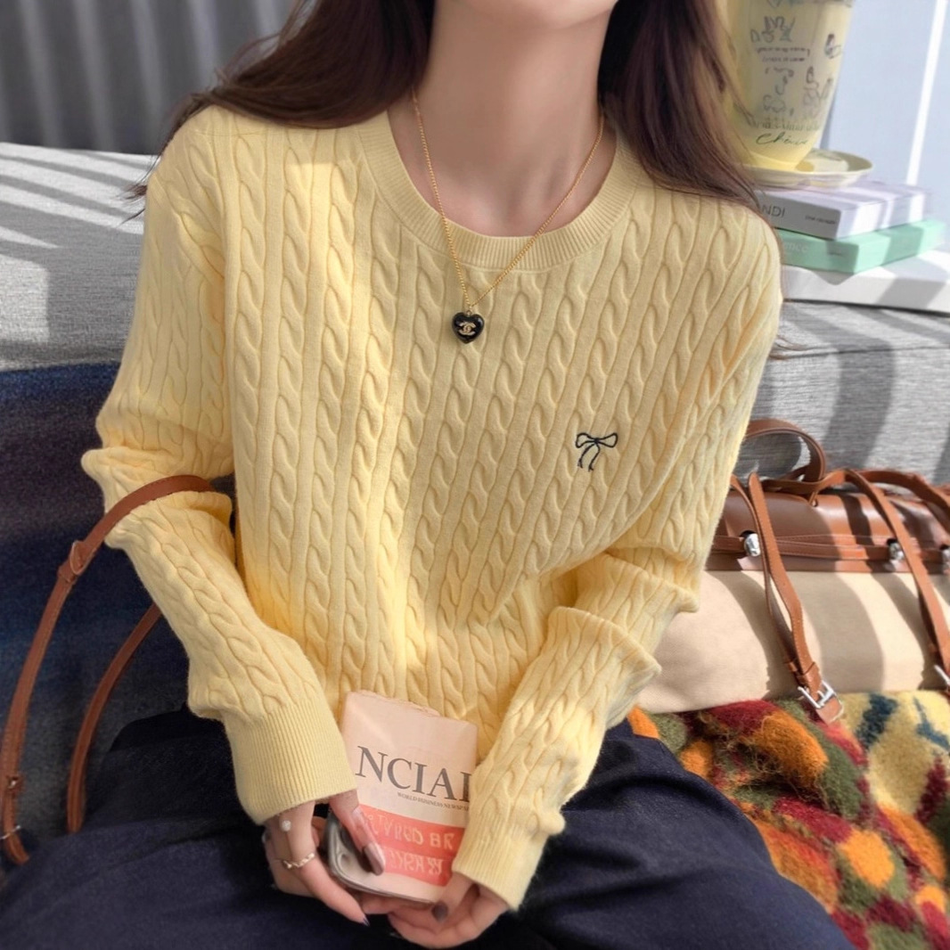 白色圆领打底衫女春秋季内搭2025新款小香风针织毛衣宽松长袖上衣