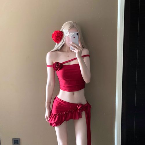 2025新款比基尼性感辣妹风泡温泉