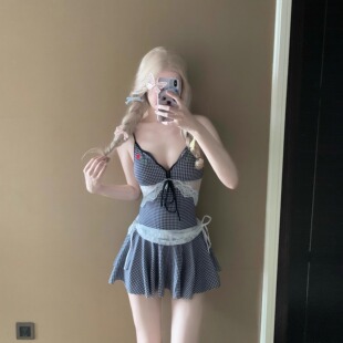 连体性感辣妹显瘦度假风 AYSTUDIO甜美可爱泳衣女格子刺绣蕾丝裙式