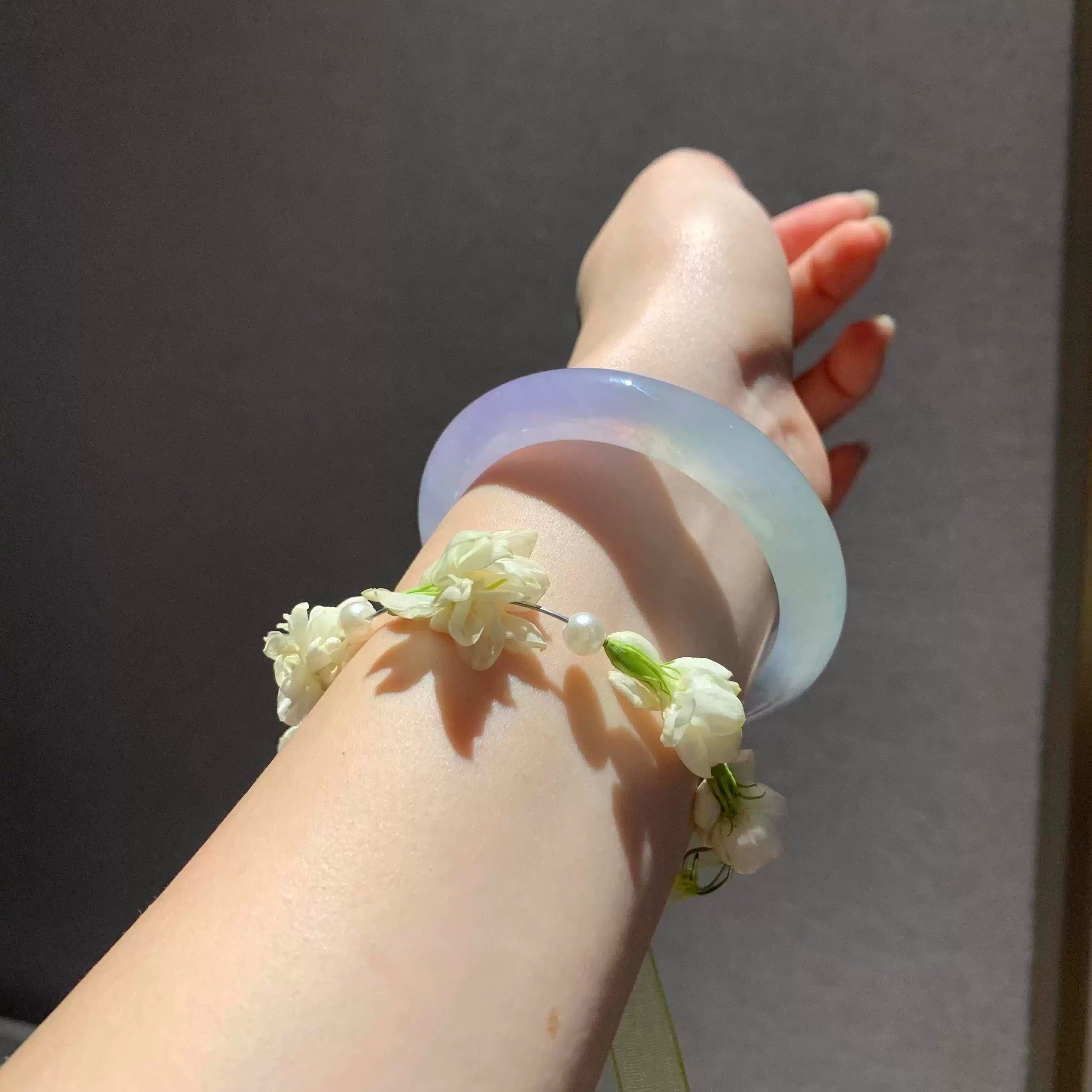 玉长情高端缅甸翡翠高冰种春彩晴水玉手镯子女款贵妃正品玉石处理