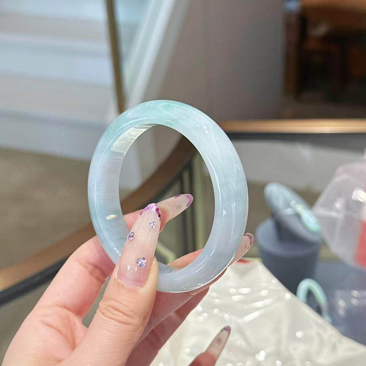 玉长情高端缅甸翡翠正品女款飘花翡翠糯冰种玉手镯子正圈玉石处理