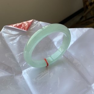 玉长情高端缅甸翡翠玉镯子翡翠纯色浅绿女款贵妃正品真玉手镯处理