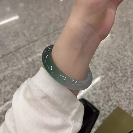 玉长情冰糯种高冰透深油青半山翡翠高档手镯子女款正品真玉石处理