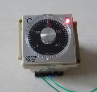 厂家直销送底座E5C2 温控表K型400度温度控制器 R20K温控仪指针式